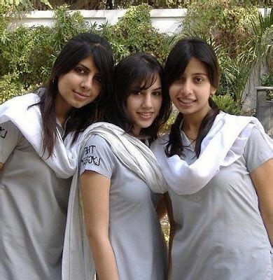 pakistani college girl Search